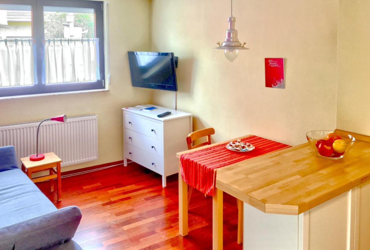 Ferienwohnung Maeder Schaafheim Kültér fotó